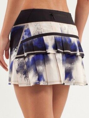 LULULEMON Pace Setter Skirt Size 8